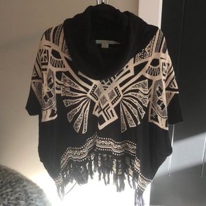 Black and Tan poncho by Flying Tomato. Size S/M